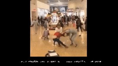 黑五狂抢开始!机场outlet堵爆温哥华华人凌晨排队全买疯了