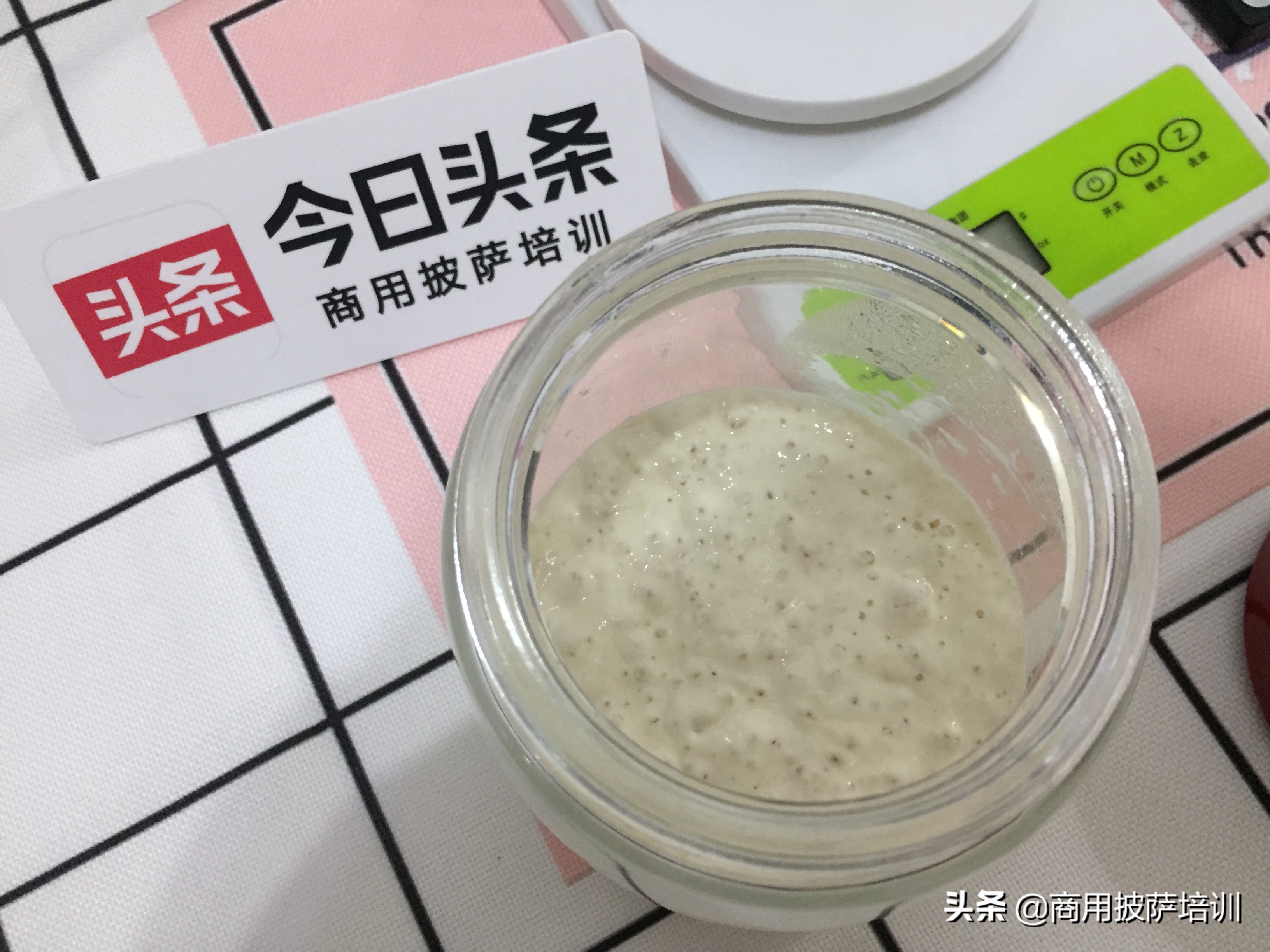 自制披萨可以不发面吗,自制披萨拉丝不用烤箱不用发酵