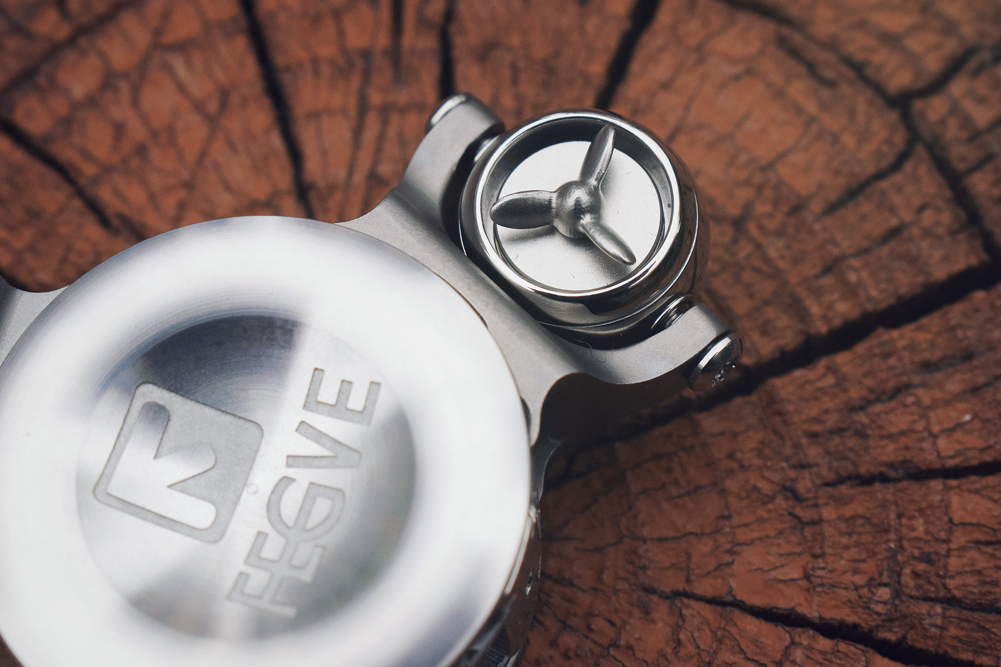 变是一种常态，亦是丛林法则！FEGVE随变2指尖陀螺赏玩