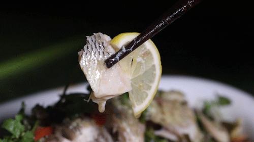 罗湖有家怪店，十个人来吃完饭后，老板居然多了一百个朋友