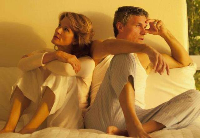 月经即将离开时，会给身体发出3个暗示，女性可以提前了解一下