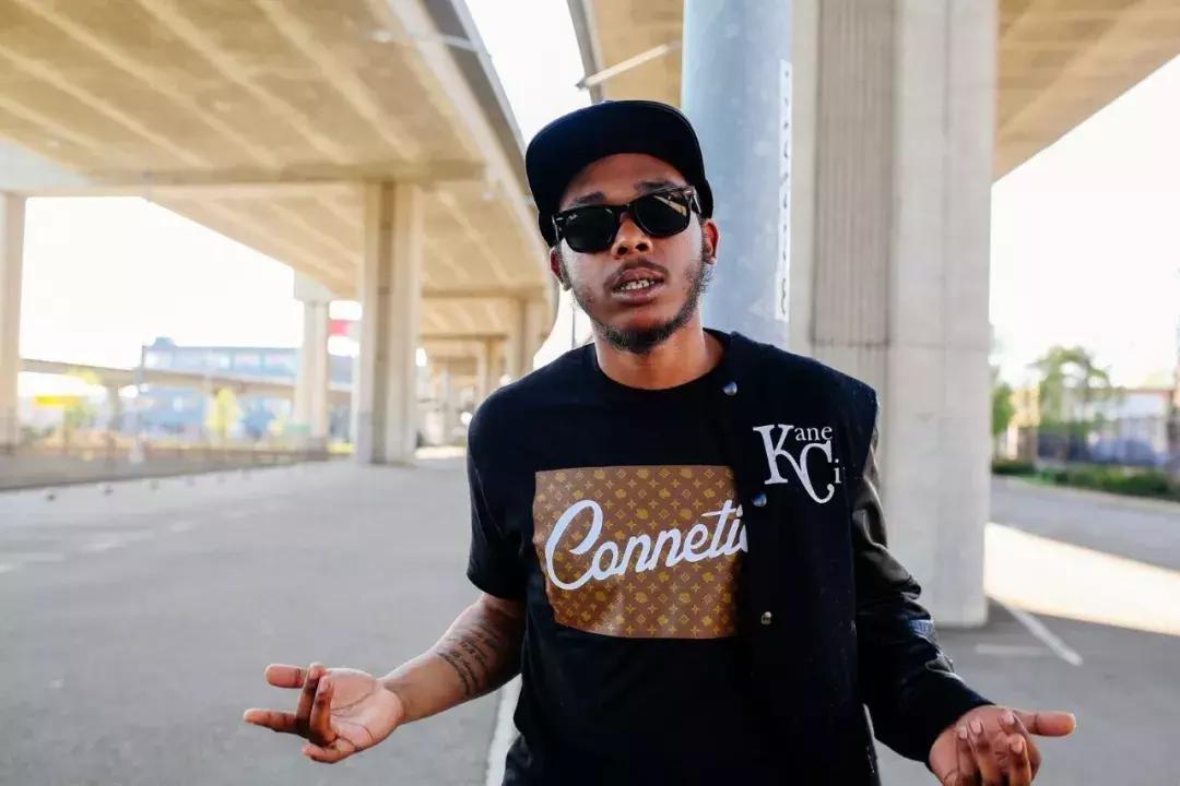 逛lv店的着装,逛lv买些什么