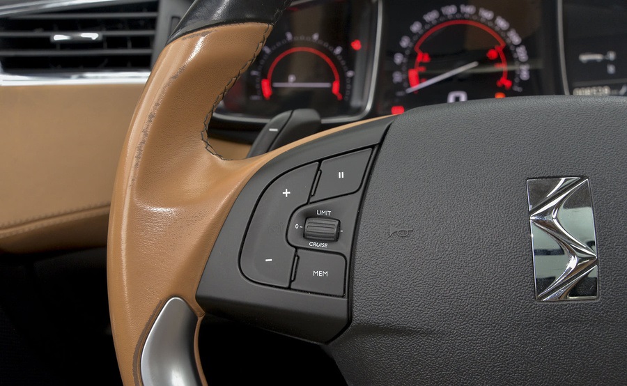 长安谛艾仕2021款全新ds6,2017款谛艾仕ds6豪华版车怎么样