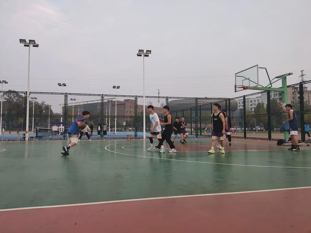 信阳学院破不破,信阳学院鼎盛