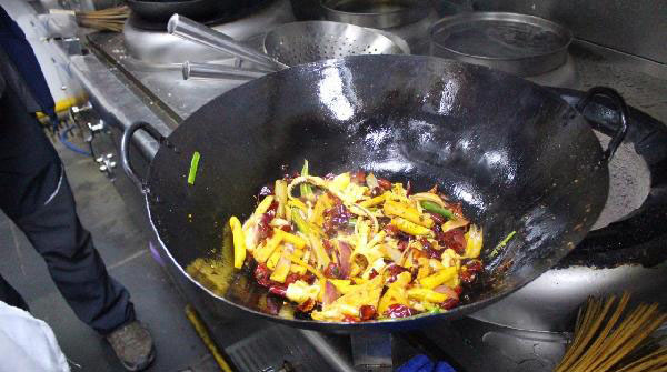 经典川式小吃小碗冒菜制作技术,川式烹饪技巧