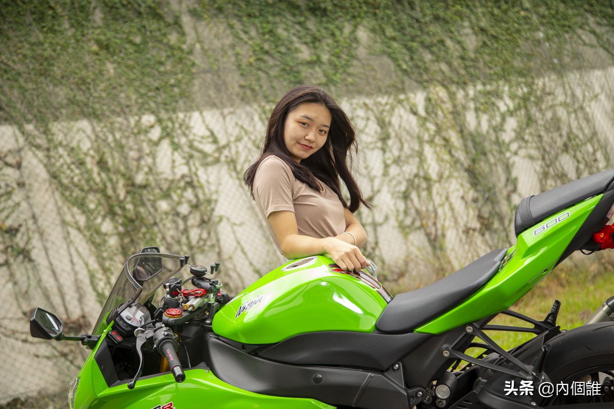 川崎zx-6r跟川崎zx-6rr什么区别,川崎zx-6r一米七能不能骑