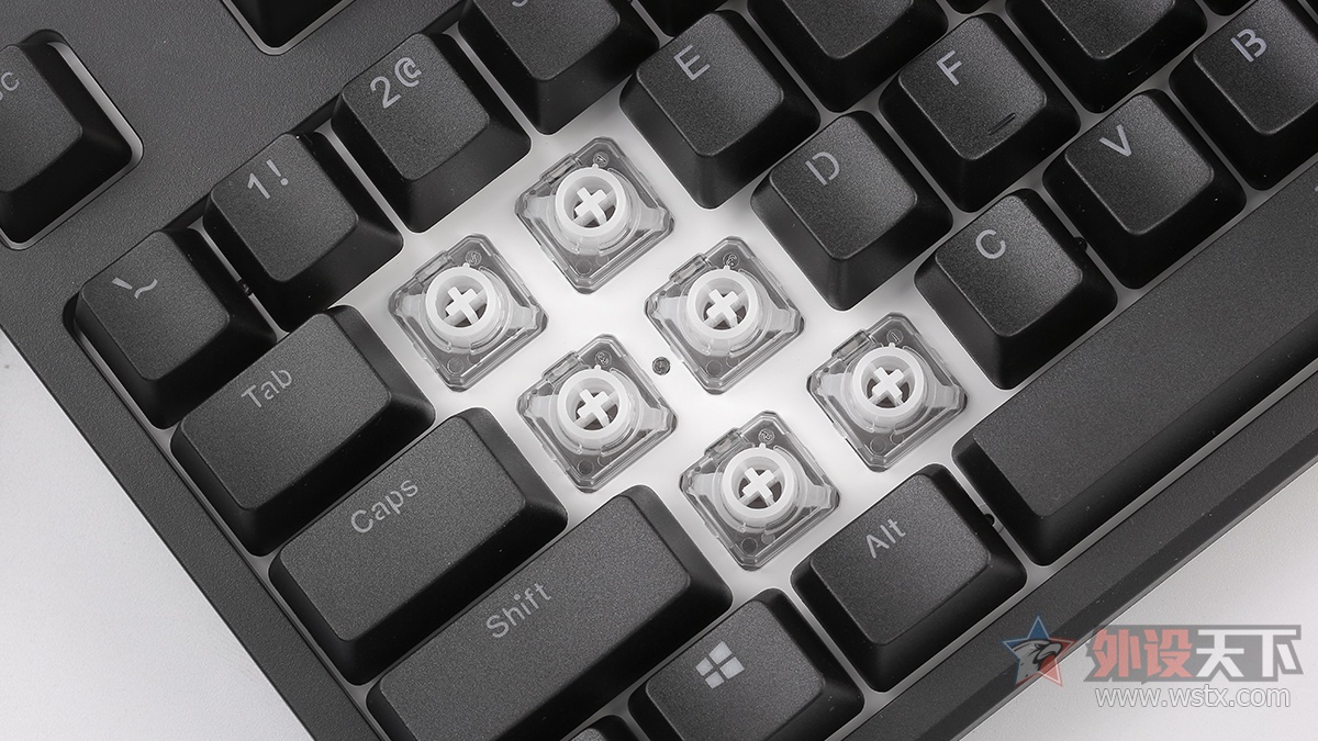 机械键盘rgb灯和混光哪种好,旗舰级rgb键盘