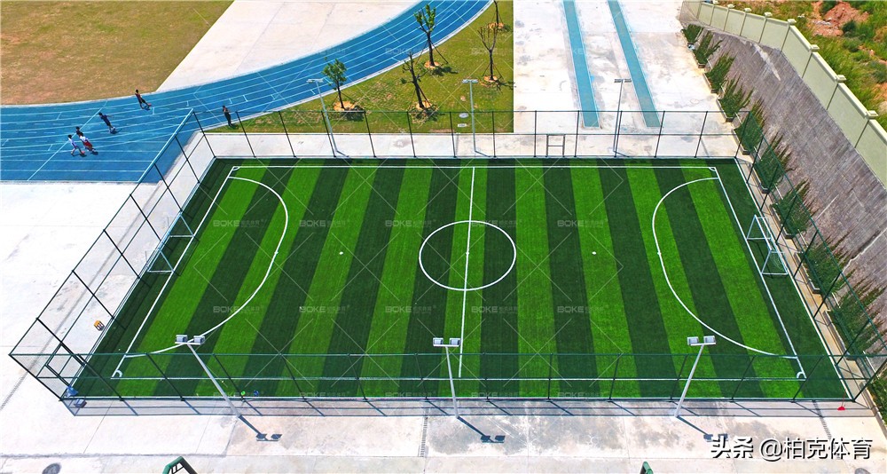 简单足球场灯光照明方案,柏克体育场照明