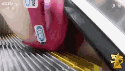 儿童凉鞋选鞋技巧,穿错鞋对孩子的危害