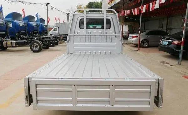 金杯s22双排微卡和t32对比,金杯t32微卡小货车限重是多少