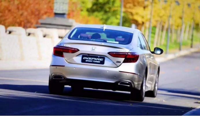 这几款车没有中文名？那买车时应该怎么叫？