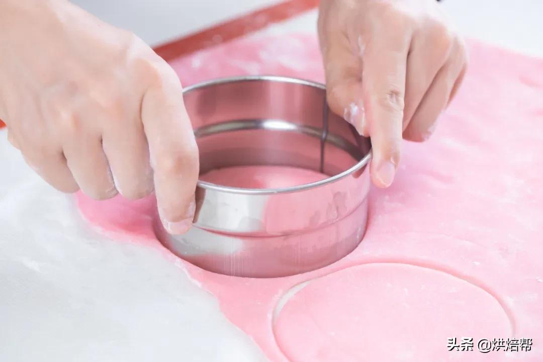 甜品教程超简单樱花粉雪媚娘 (水蜜桃雪媚娘的吃法)