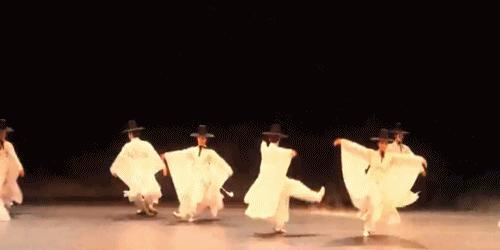 lv首尔旗舰店,lv首尔女装秀2021