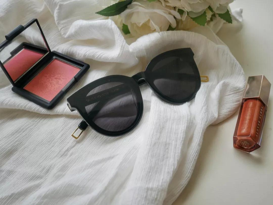 无墨镜不出门夏天没有超高颜值的墨镜怎么行？