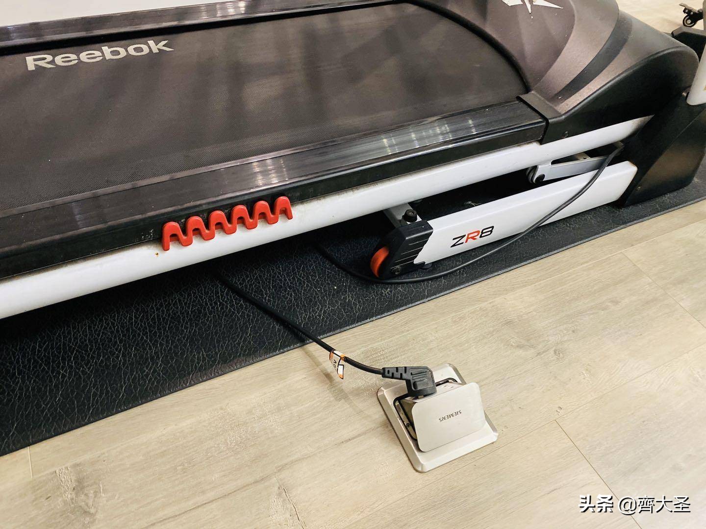 家用开关插座型号尺寸怎么选,开关插座安装注意细节