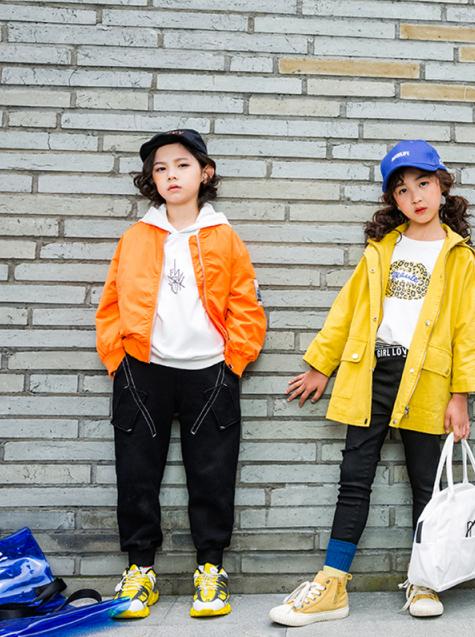 童装实体开店品牌扶持怎样,新手小白开童装专卖店品牌推荐