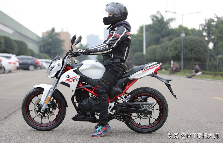 国产街车1w以内性价比高,售价不足万元的街车