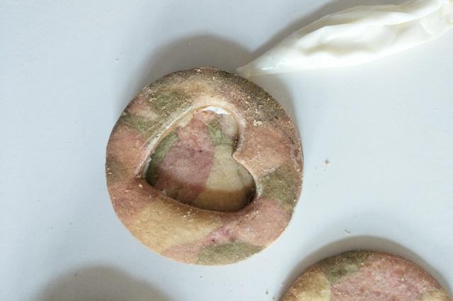 五彩斑斓包装的糖,五颜六色的彩虹糖