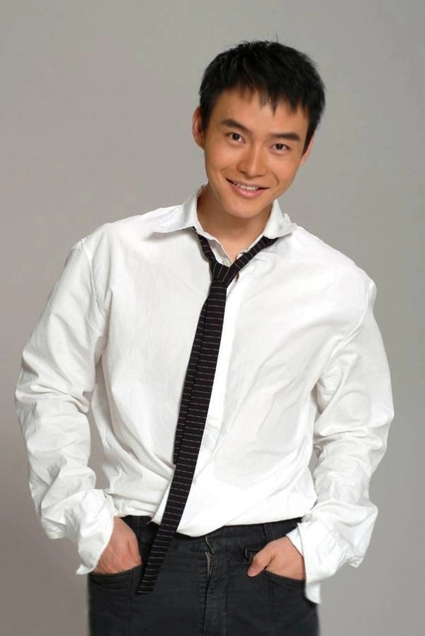 从“美少年”到“蜡像人”，他经历了什么，那场意外该怪谁呢？