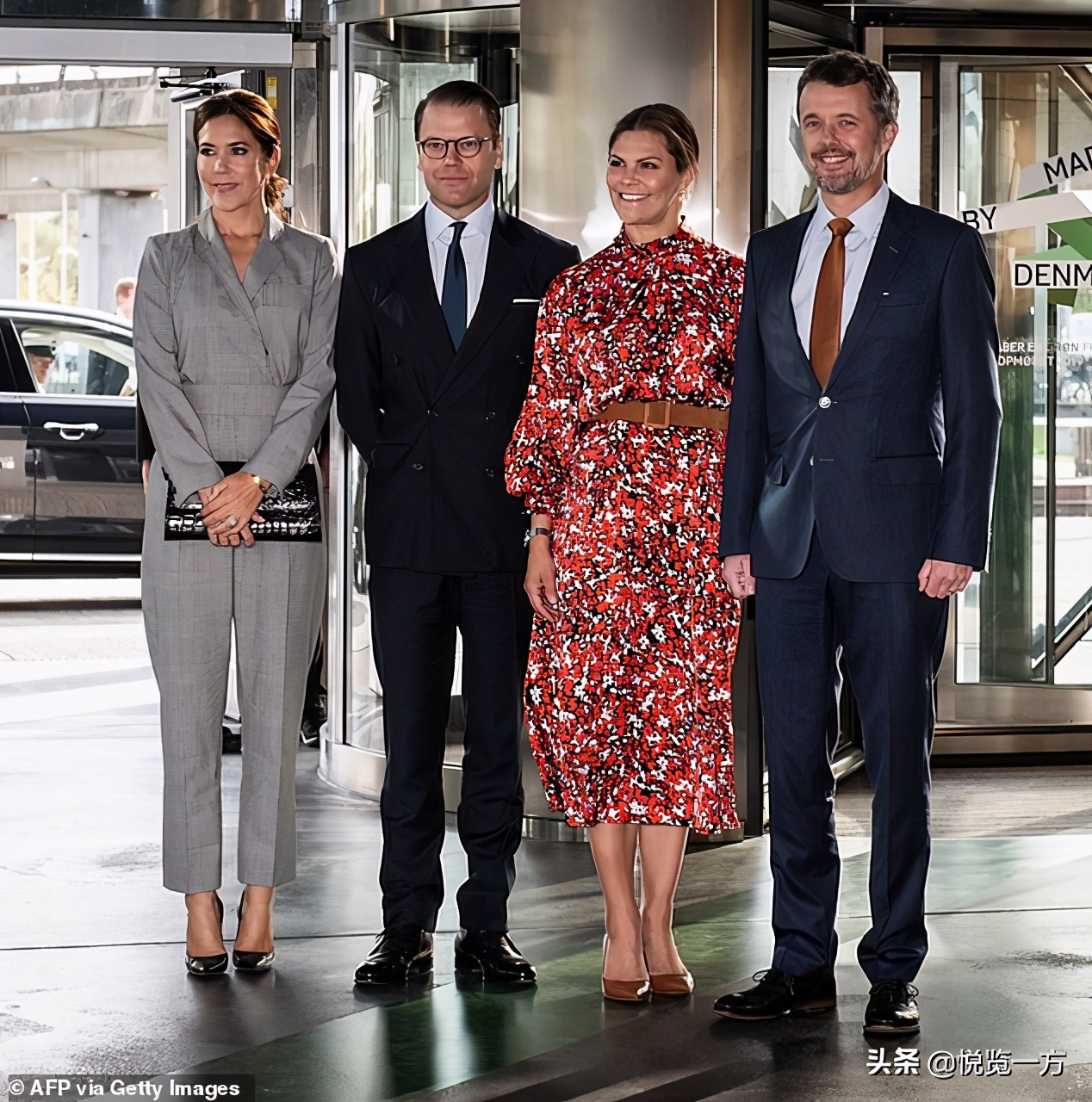 丹麦玛丽王妃穿搭图,丹麦玛格丽特女王穿搭