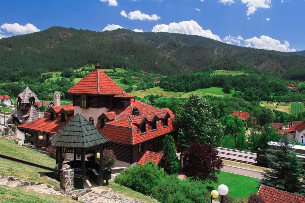 塞尔维亚五国游,塞尔维亚自由行旅游攻略最新