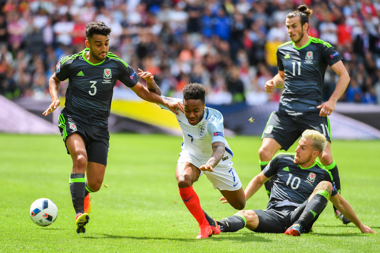 荒诞的天作之合：斯特林与贝尔互换，也许是最好的交易