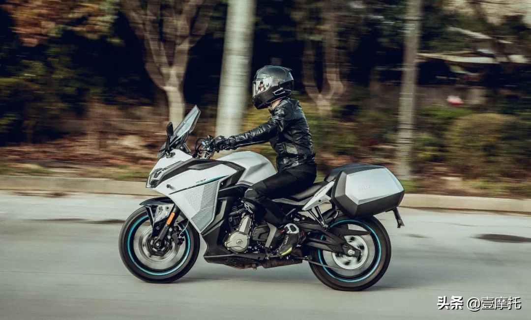 春风警用摩托车400gt,春风400gt怎么样