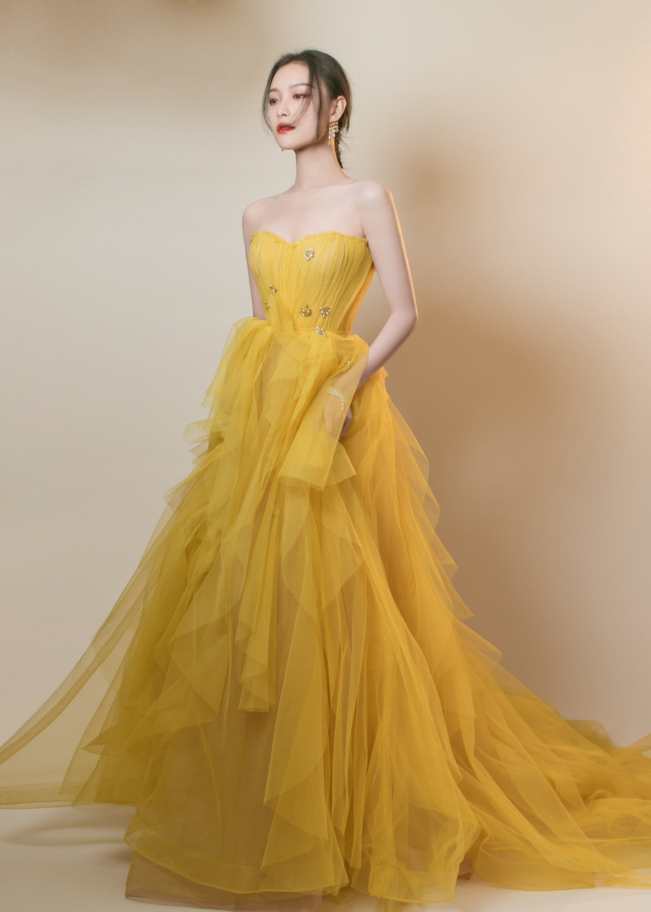 sk2淡斑精华和小灯泡的区别,sk2小灯泡美白的和淡斑的哪一款好