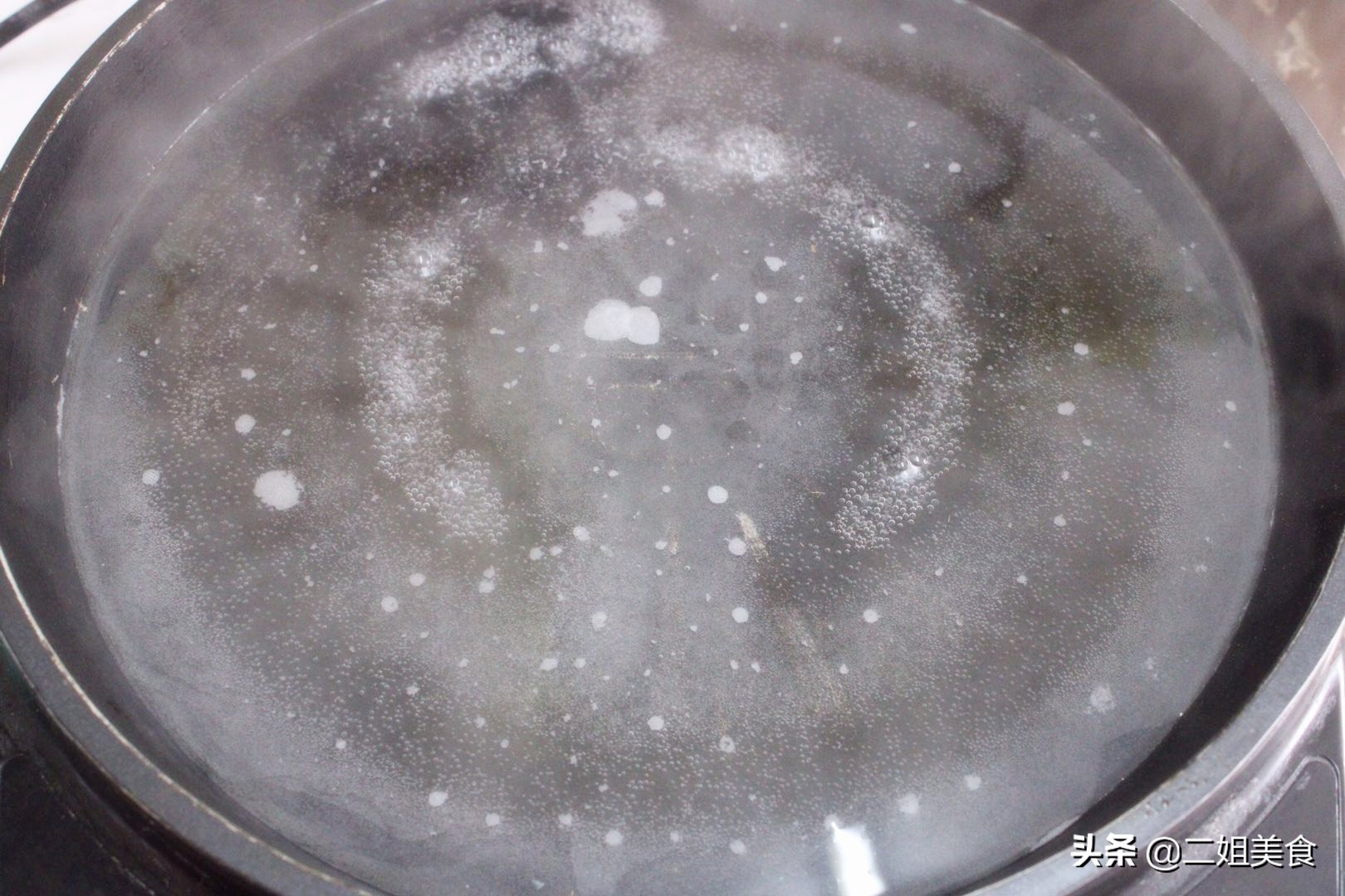 电饼铛用洗洁精洗后粘锅怎么办,洗电饼铛的妙招