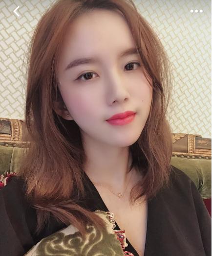 纪梵希口红哪个颜色好看显白,纪梵希口红8j