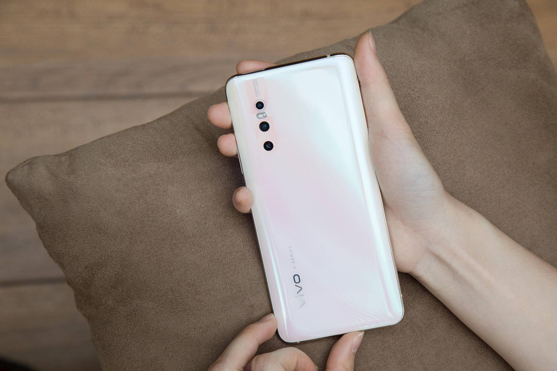 浅谈手机电池更换,干货2017最火5款手机电池更换攻略