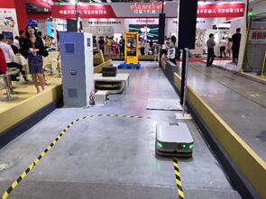 佛山嘉腾agv搬运机器人,加藤agv智能搬运机器人