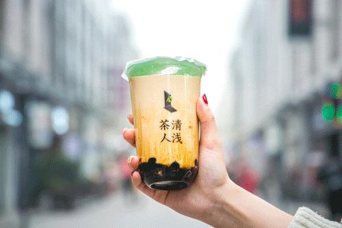 我太太太难了!体感36℃的襄阳夏天,全靠一杯高颜值的茶饮续命