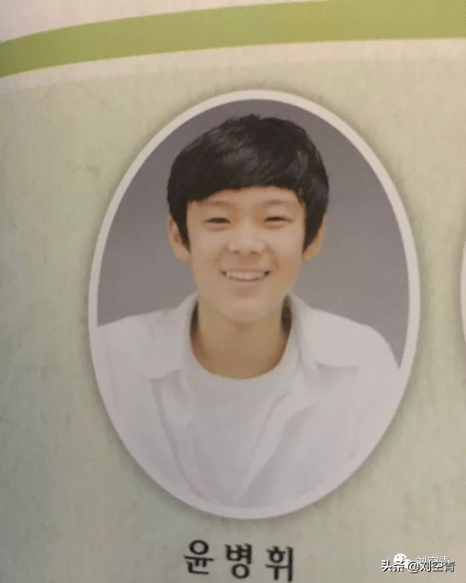 持刀抢劫学生,学生持刀抢劫男生寝室案