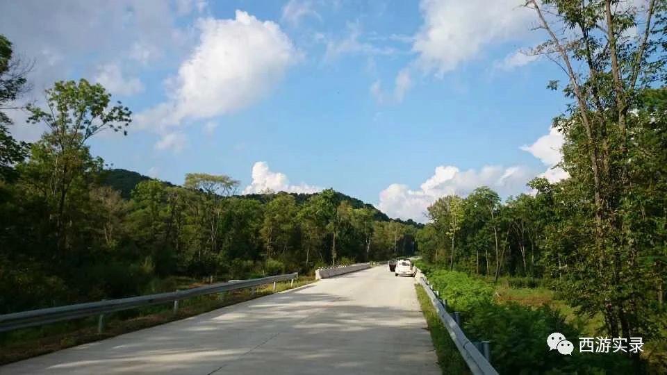 自驾环游世界第一人,一次连续跨越五大洲20万公里吉尼斯世界纪录