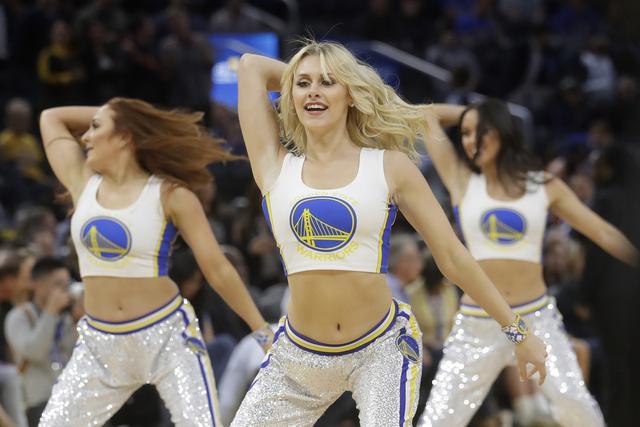 拉拉队为啥不允许穿短裙,nba拉拉队的特别规定