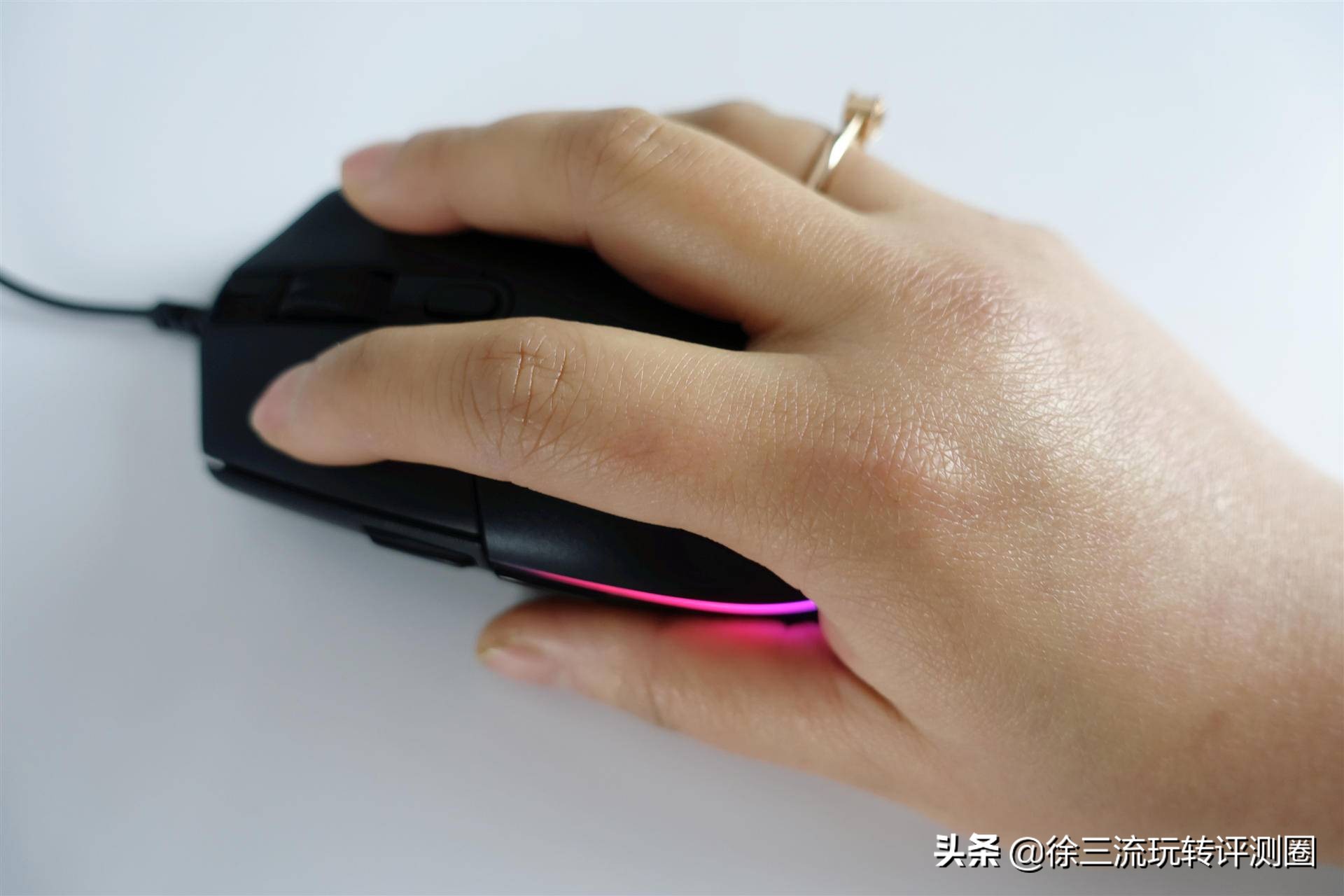 罗技g102二代玩吃鸡压枪效果,罗技鼠标第二代g102吃鸡怎么样