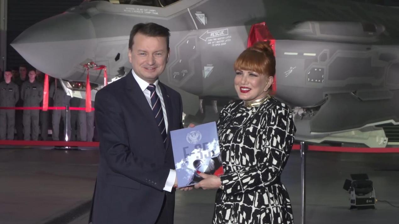 波兰订购多架f35,波兰购买32架f-35战机