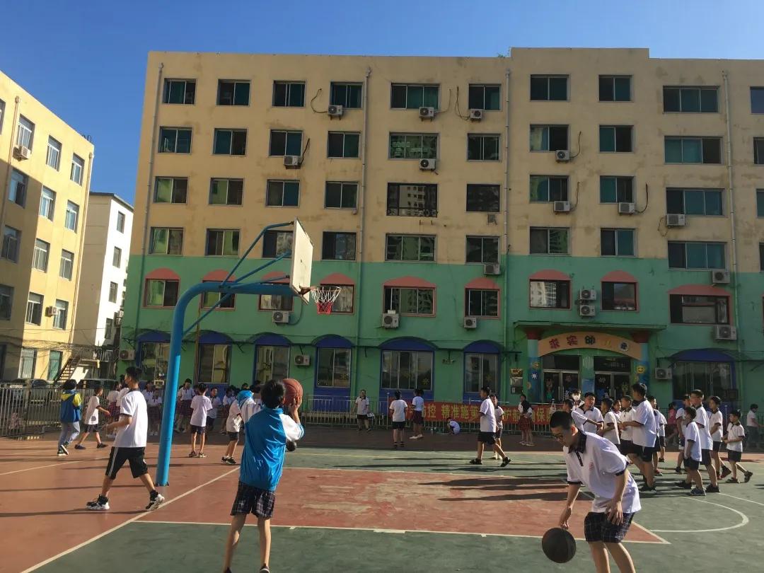 小心“疫疫”与“神采奕奕”同行——铁岭求实小学全员复学第一周微记