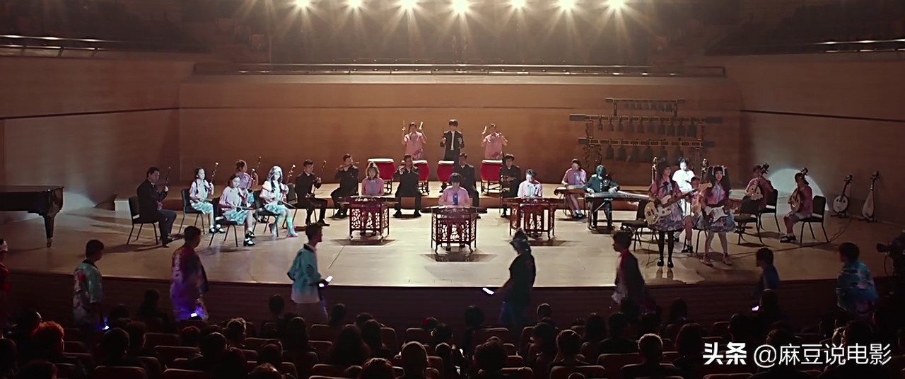 闪光少女与二次元擦出的火花 (闪光少女中西结合二次元)