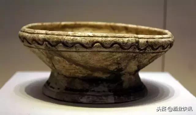 仰韶出土了大量彩陶,仰韶文化彩陶纹样书籍