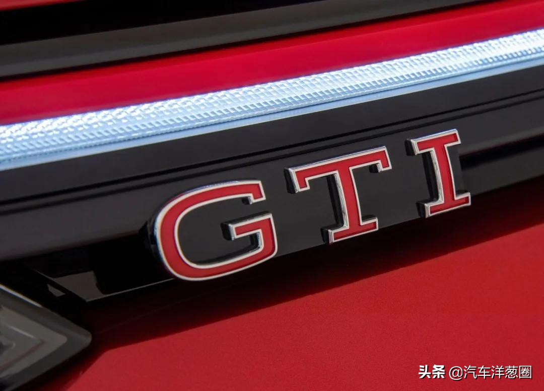 宝马换车标效果图,宝马换标黑logo