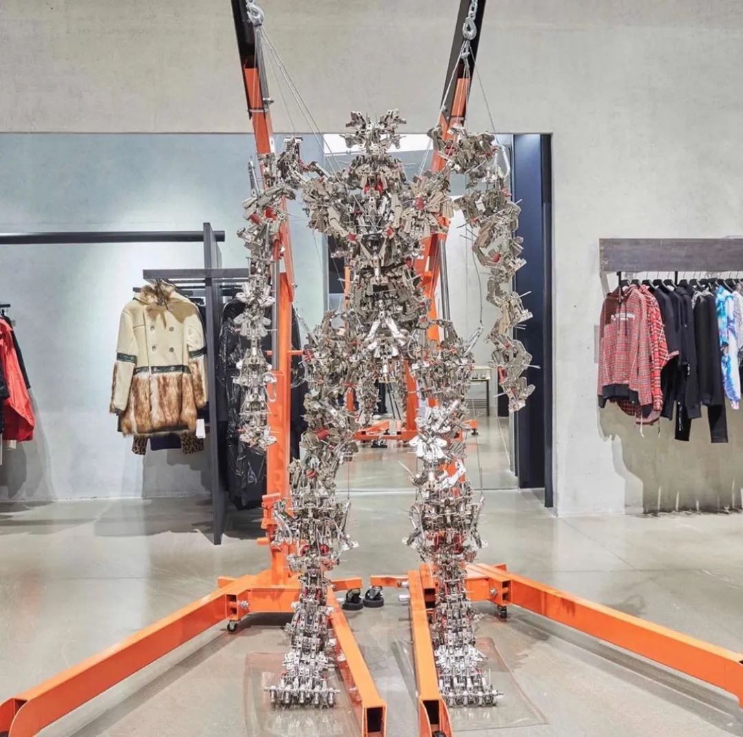 被明星带火的同款国货,被明星同款刷屏的女孩