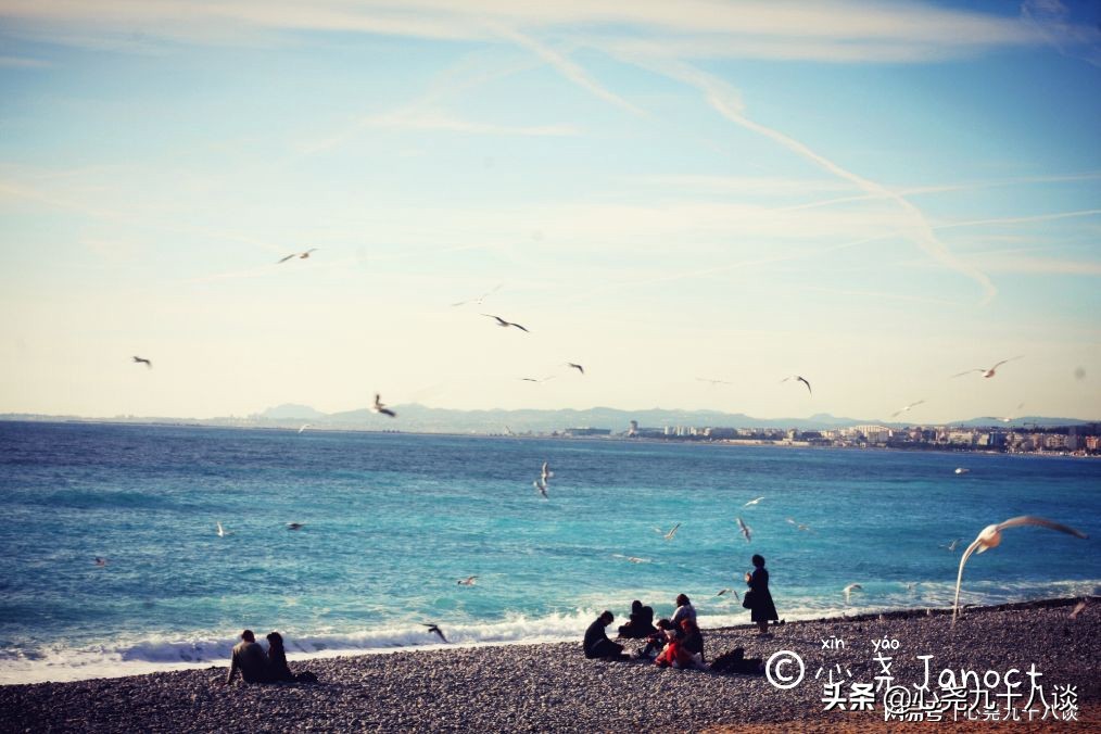 法国蔚蓝海岸完整版,法国尼斯蔚蓝海岸的天气