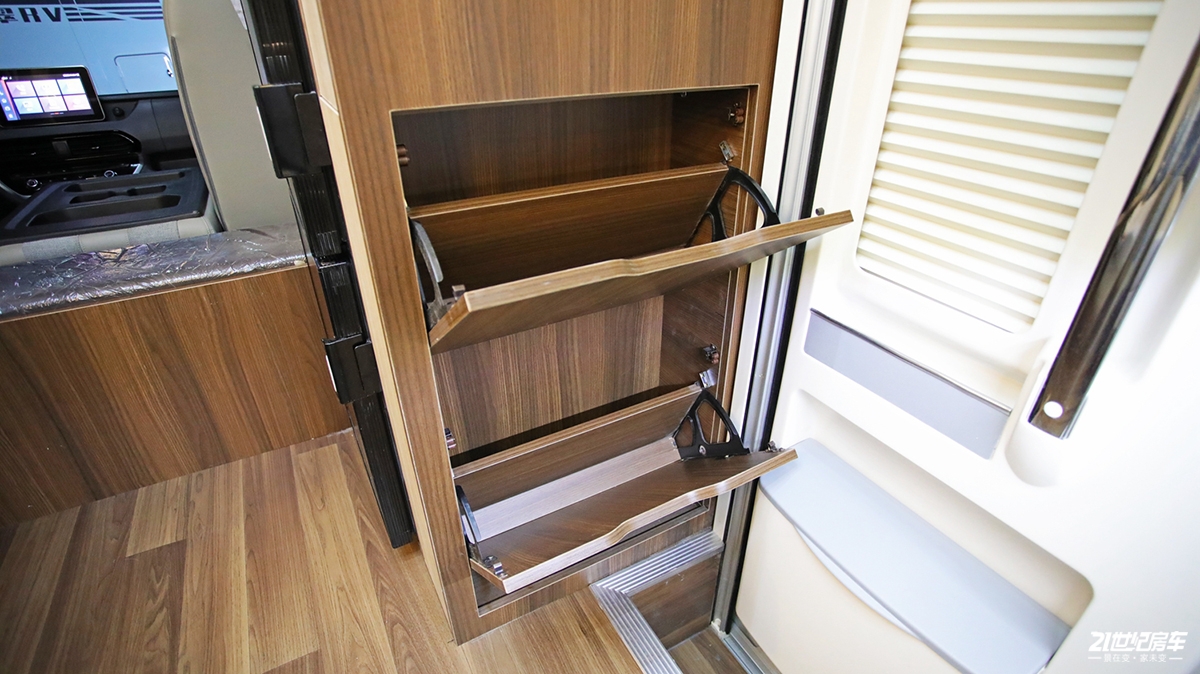 法美瑞海角七号轻卡房车尊尚版,2024款海角七号房车评测