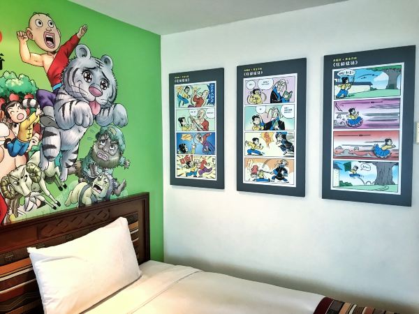 这家酒店有全台唯一「乌龙院主题房」，还能在馆内开赛车