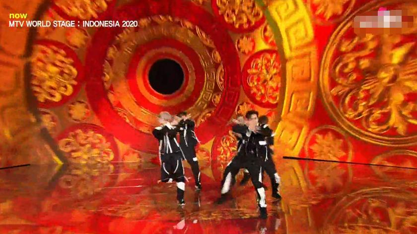 尴尬抄袭服装,好尴尬改编