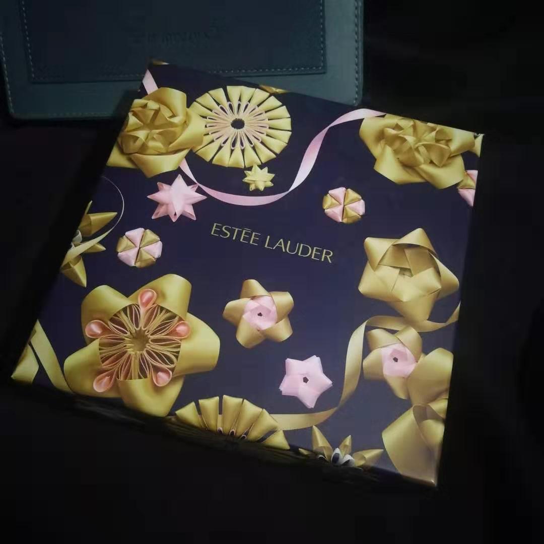 雅诗兰黛VS美宝莲，390和109的粉底液有那些差别，贵的一定好吗？