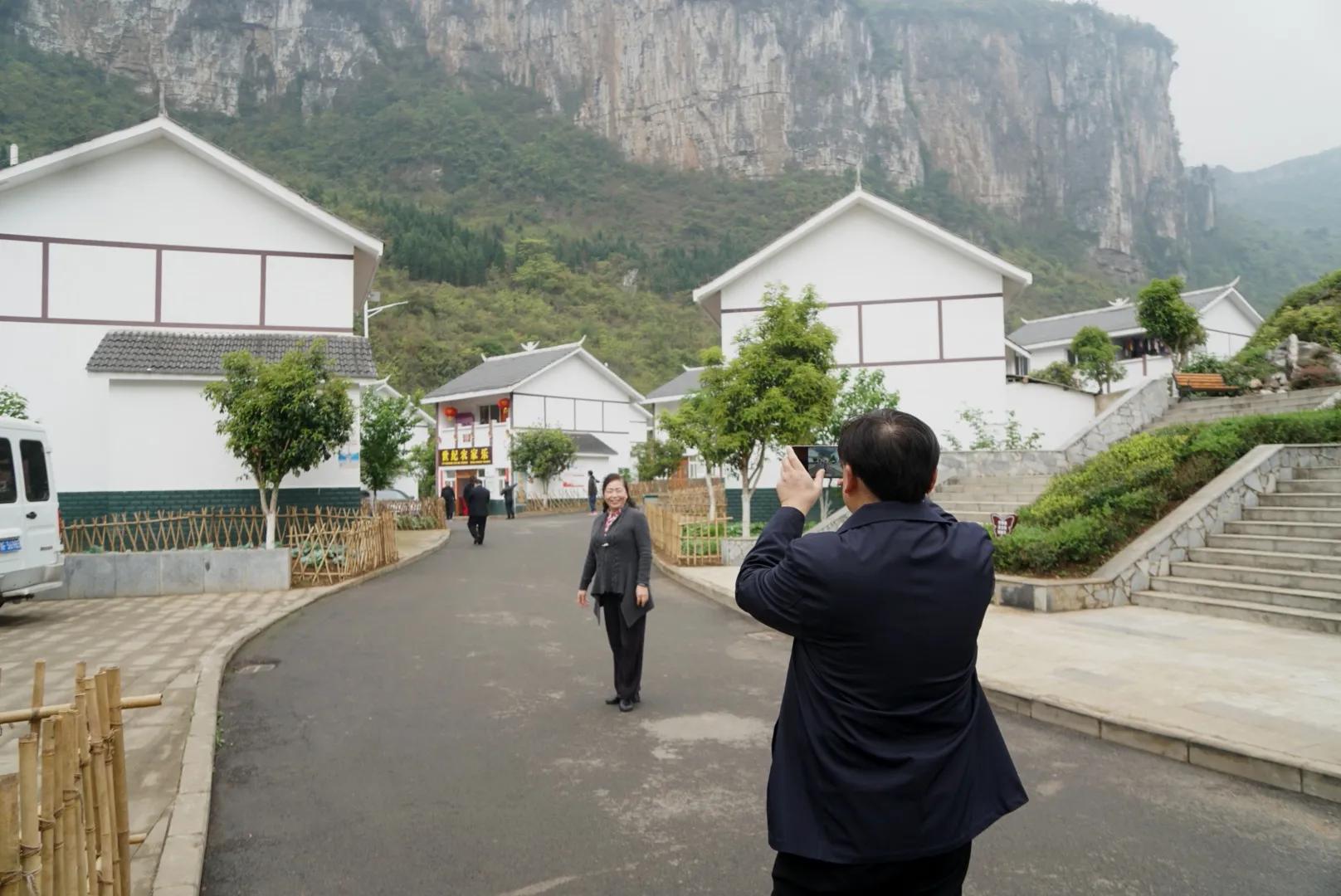 贵州大学1984级管科系同学欢聚毕节录