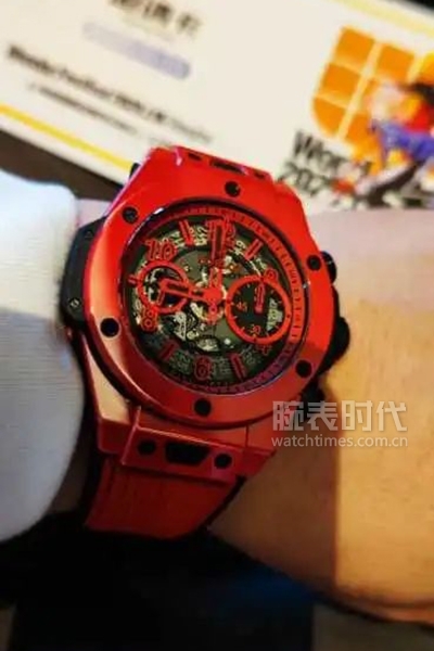 网友晒自己微信好友数量,网友晒1300手表